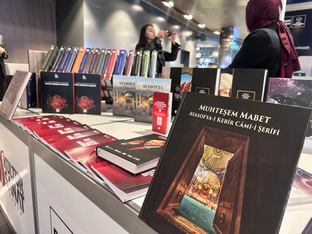 İletişim Başkanlığı, Konya Kitap Günleri'nde (13) (1).jpeg