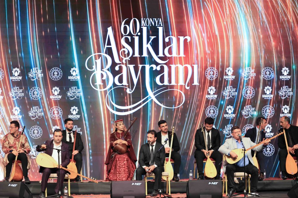 60. KONYA ÂŞIKLAR BAYRAMI MUHTEŞEM FİNALLE TAÇLANDI (3).jpg