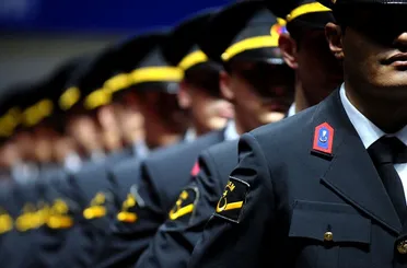 187 general ve amiral görev yerlerine atandı