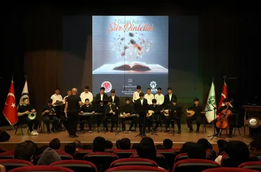 “7 Güzel Adam Şiir Dinletisi” Konyalıları Mest Etti
