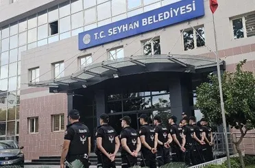 Adana'da Seyhan ve Çukurova belediyelerine rüşvet operasyonu