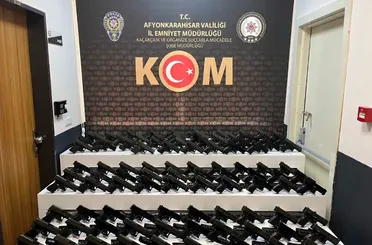 Afyonkarahisar’da Silah Kaçakçılarına Büyük Operasyon!