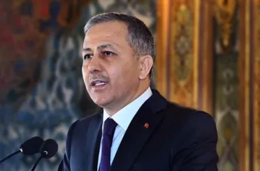 Bakan Yerlikaya:4️ İlde DEAŞ Terör Örgütüne Yönelik Operasyonlarında 14 Şüpheli Yakalandı!