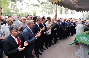 Bakan Yerlikaya’nın Amcası son yolculuğuna uğurlandı!