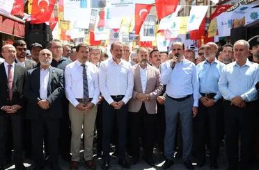 Başkan Altay 3. Tarihi Bedesten Alışveriş Günleri’nin Açılışını Yaptı