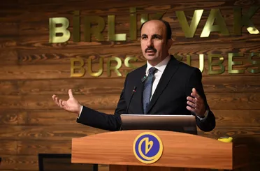 Başkan Altay: “Bayrağımız Sevinçlerde ve Zorluklarda Hepimizi Birleştiriyor”