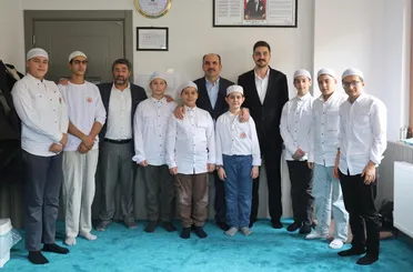 Başkan Altay’dan Yılın Son Gününde Hafızlık Öğrencilerine Anlamlı Ziyaret