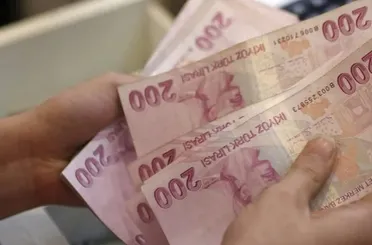 Çalışan Emekliye 5 Bin TL Ne Zaman Yatacak? Emekli İkramiyesi Meclis'ten Geçti Ve Yasalaştı!