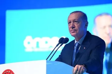 Cumhurbaşkanı Erdoğan: Minareler Ezansız Kalmasın Diye Varız! 'Teğmenler'e: Bu Kılıçları Kime Çekiyorsunuz? 