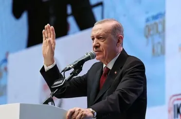 Cumhurbaşkanı Erdoğan: Terörist ile aynı dili konuşan, terörist gibi muamele görür
