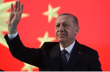 Erdoğan'dan gençlere mesaj: Biz her zaman sizin yanınızdayız