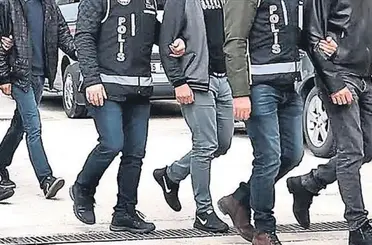 FETÖ’nün soru hırsızlarına operasyon!