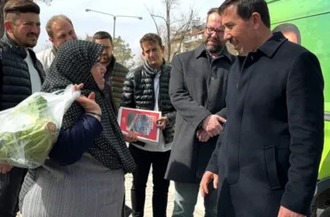 Hasan Kılca Büyükkumköprü ve Fetih Caddelerinde Hemşehrileriyle Bir Araya Geldi