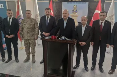 İçişleri Bakanı Soylu, "Zincir 2" ve "Kökünü Kurutma Operasyonu"ile ilgili Şanlıurfa'da konuştu