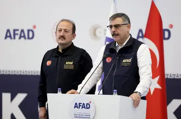 İstanbul’da Sel Felaketi: 2 Bin 727 Kişi Kurtarıldı, 55 Bin Personel Teyakkuzda!