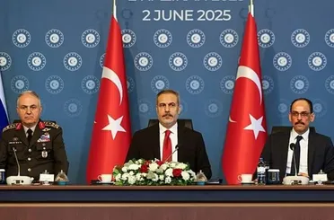 İstanbul’da Tarihi Zirve: Türkiye’nin Arabuluculuğunda Barış Umudu Yeniden Yeşerdi!