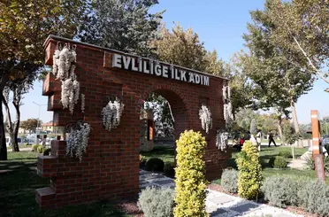 Karatay Kültür Merkezi Bir Yılda 2 Bin 335 Çiftin Mutluluğuna Ev Sahipliği Yaptı