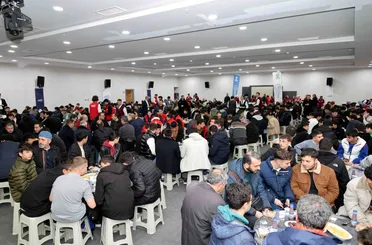 Karatay’da Ramazan Coşkusu Gençlerle ve Mahalle Buluşmalarıyla Sürüyor