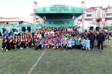 Karatay’da Spor Şöleni: 858 Öğrenci Dostluk ve Kardeşlik İçin Ter Döktü