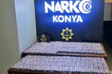 Konya Narkotik 'ten zehir tacirlerine operasyon! Binlerce uyuşturucu hap ele geçirildi!