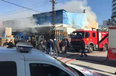 Konya'da iş yerinde çıkan yangın büyümeden söndürüldü