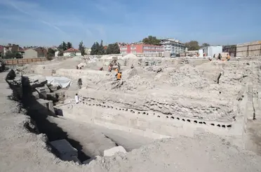 Konya’da Tarihi Keşif: Larende Kapısı ve Selçuklu Surları Ortaya Çıkıyor