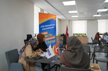 LİMA, Üniversite Adaylarına YKS Tercih Danışmanlığı Hizmeti Veriyor 