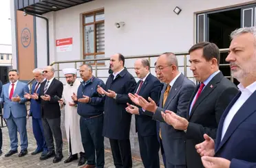 Meram’da 1.000 Kişilik Gazze Camii Dualarla İbadete Açıldı