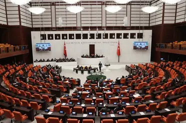 Milyonların geliri artacak! 2. torba yasa: Emekliye ek zam, Bağ-Kur prim indirimi, evlilik kredisi...