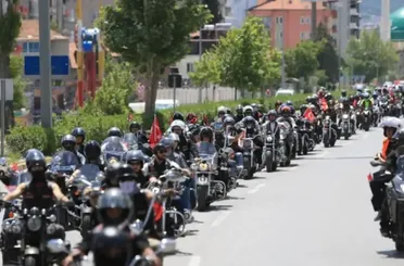 Motosiklet Kullananlar Dikkat! Bakan Yerlikaya Duyurdu: Kural İhlallerinde Cezalar Artıyor!