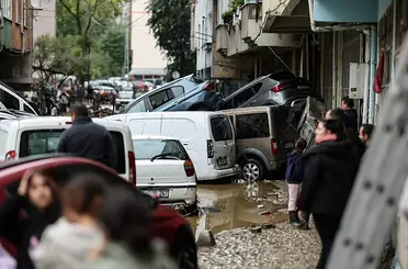 Sel Felaketi Sonrası Peş Peşe Tatil Kararları!16 Ekim Cuma Hangi İllerde Eğitim Yok?