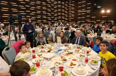 Selçuklu’da Ramazan Bereketi Mahalle Mahalle Paylaşılıyor