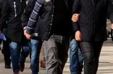Sınav Sorularını Çalıp ByLock’tan Dağıtan 5 FETÖ Şüphelisine Operasyon
