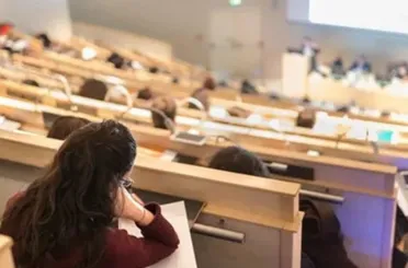 Üniversiteler yüz yüze açılıyor
