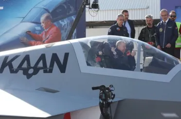 Yerli savaş uçağı KAAN dünyanın gündeminde! Yunanistan'da panik: 'Erdoğan'dan uyarı mesajı'