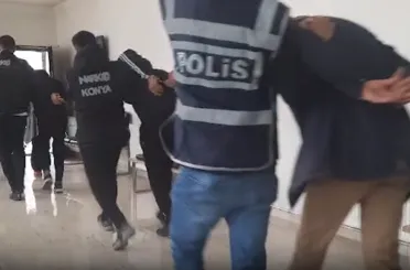 Zehir Tacirleri Konya Otobüs Terminalinde Uyuşturucu Kaçırırken Yakalandı!