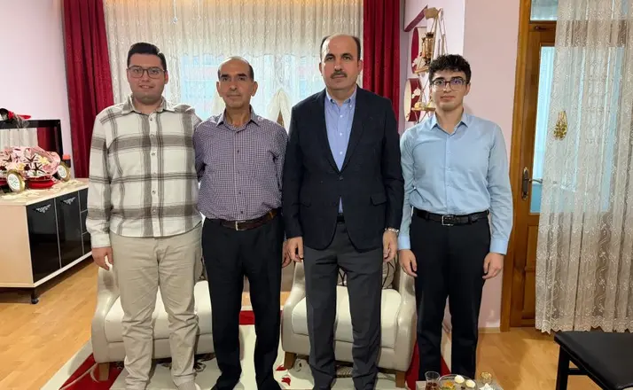Başkan Altay’dan Umreye Giden Gazi ve Emekliye Vefa Ziyareti!
