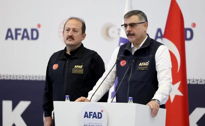 İstanbul’da Sel Felaketi: 2 Bin 727 Kişi Kurtarıldı, 55 Bin Personel Teyakkuzda!