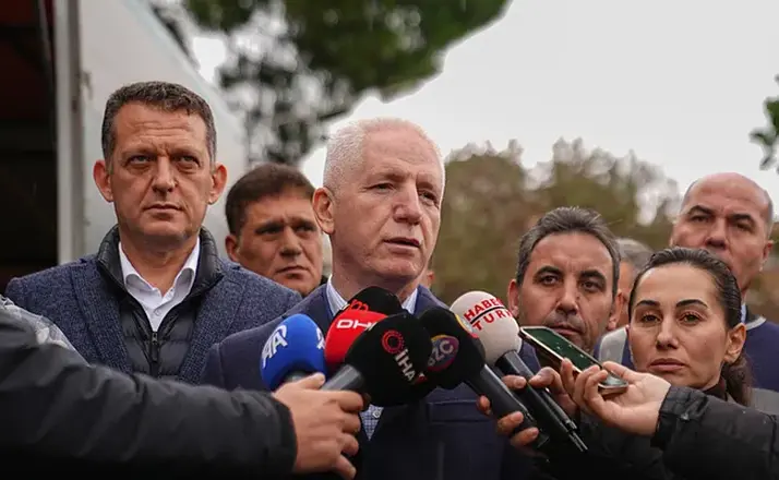 İstanbul’da Sel Sonrası Vali Gül’den Açıklama: Dere Yataklarındaki Yapılar Yıkılacak!