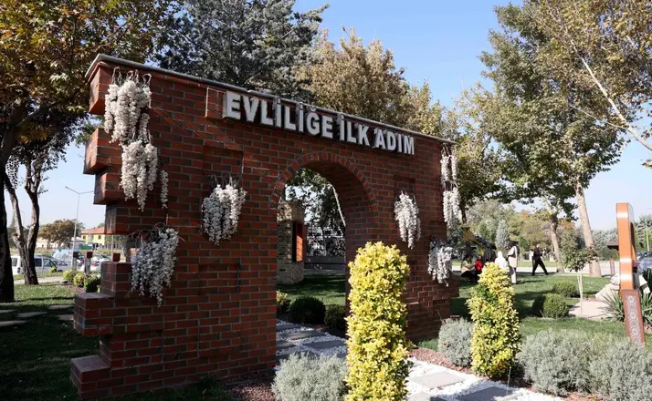 Karatay Kültür Merkezi Bir Yılda 2 Bin 335 Çiftin Mutluluğuna Ev Sahipliği Yaptı