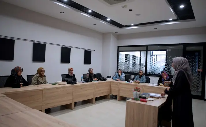 Karatay’da Gençlere 18 Branşta Eğitim Fırsatı: 600’ü Aşkın Öğrenci Yararlanıyor!