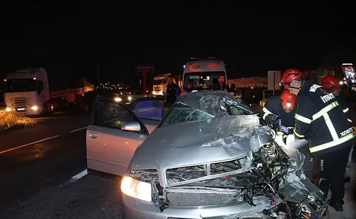 Nevşehir’de Tır İle Otomobil Çarpıştı: 2 Kişi Hayatını Kaybetti!