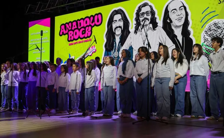 Selçuklu ’da Çocuk Korosundan Anadolu Rock Konseri!