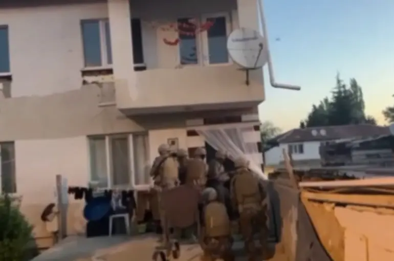 1️1️ İlde Zehir Tacirlerine “NARKOÇELİK-34” Operasyonu! 1️0️3️ Şüpheli Yakalandı!