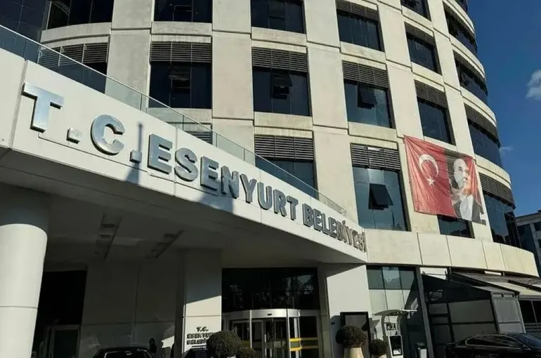 Ahmet Özer Belediyeyi Aile Şirketine Çevirmiş!