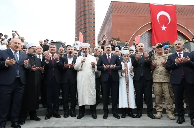Bakan Çiftçi’den Batman’da Terörsüz Türkiye Mesajı: “Aynı Yanlışlara İzin Vermeyeceğiz”
