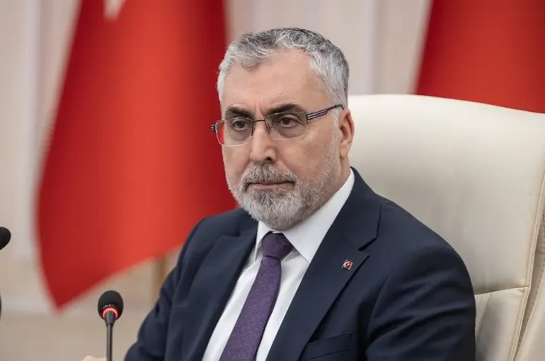 Bakan Işıkhan Duyurdu: Yeni Emeklilik Sistemiyle İlgili Çalışmaları Başlattık!