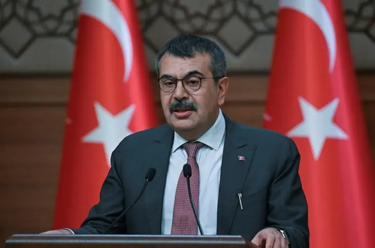 Bakan Tekin açıkladı:Yeni bir atama müjdesi!Sınıf geçmede yeni düzenleme Türkçe ortalaması 70 olacak