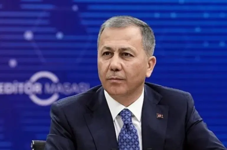 Bakan Yerlikaya:81 İlde Ruhsatsız silah operasyonunda 1.867 adet silah ele geçirildi!