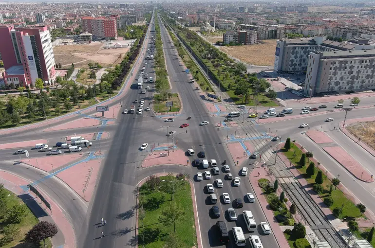 Başkan Altay: “Fırat Caddesi Köprülü Kavşağı Yapım Çalışmalarına Başlıyoruz”